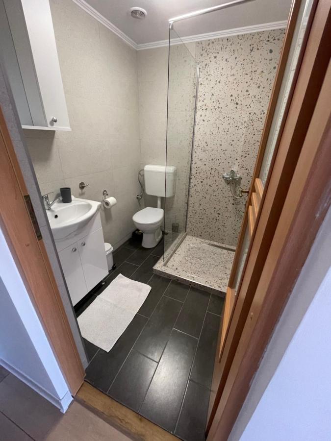 Paulaapartment&Rooms Орадя Экстерьер фото